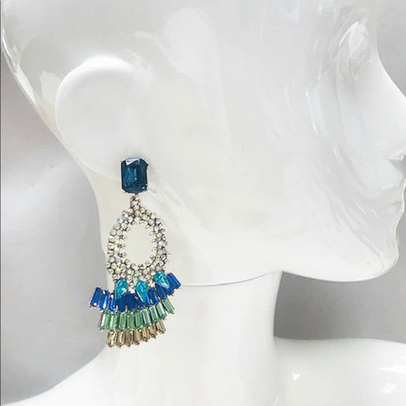 Beautiful Crystal Statement Earrings,Boutique NWT - Picture 3 of 5